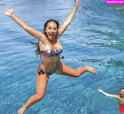 Neslihan Ozturk OnlyFans Thumbnail #Shu7RyQa7Q