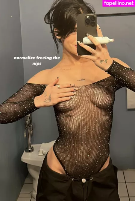 Nessa Barrett OnlyFans Thumbnail #rKq2J4Edgt