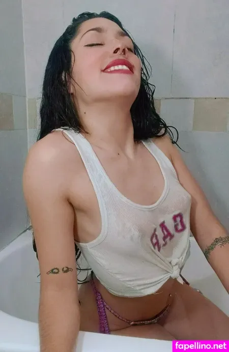 Nessauwufreee OnlyFans Thumbnail #rB9ZD1QBSq