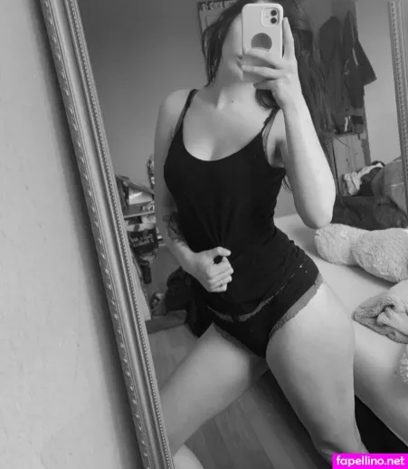 Nessi Rxh OnlyFans Thumbnail #KgDp0cQUEv