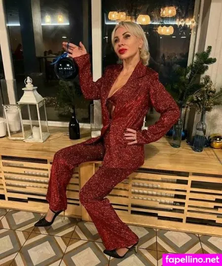 Nessi The Violinist OnlyFans Thumbnail #9JS0OFJ73I