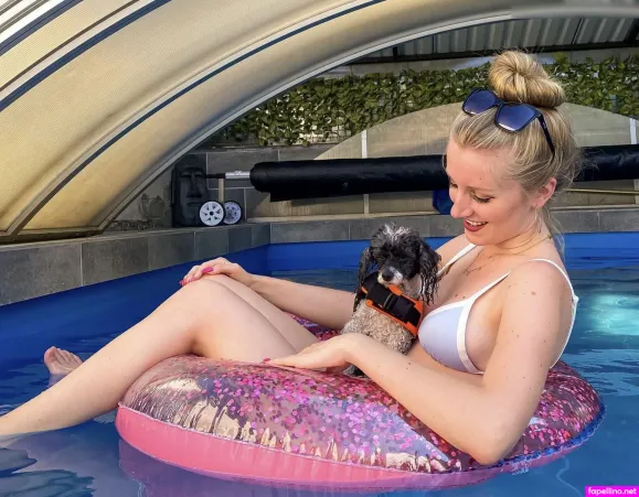 Nessis 039 S World OnlyFans Thumbnail #s8TJ72ep3X