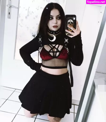 Nevernanoir OnlyFans Thumbnail #HbxLm2bkEi