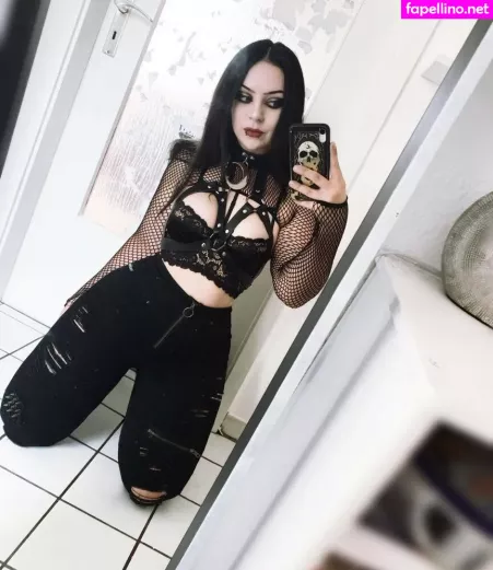 Nevernanoir OnlyFans Thumbnail #tP7lZUhgHa