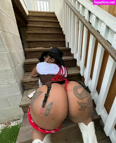 Nevssextapes OnlyFans Thumbnail #YMoIVLmkrI