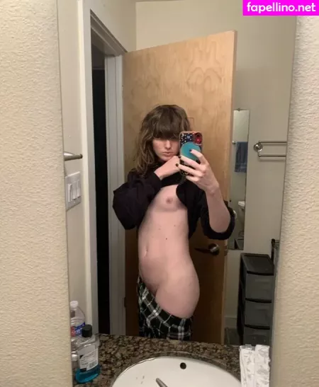 Newdle Head Bella OnlyFans Thumbnail #LhDfBslJNA