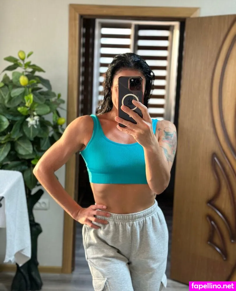 _mom_next_door, next_door.mommy Nude Leaked OnlyFans Photo #2JiY2IG53v