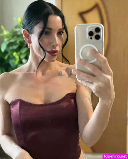 Next Door Mommy Main Profile Photo