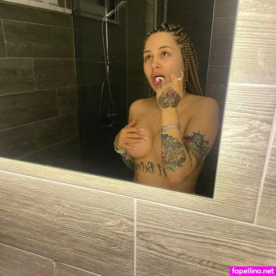 emilia_gone_black, neyrobika, neyrobika.4 Nude Leaked OnlyFans Photo #CX65GhmdhC
