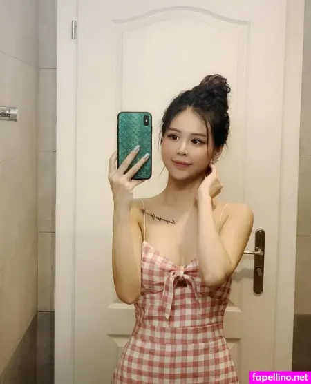 Nguyen Ha Linh OnlyFans Thumbnail #9OokqODNzA