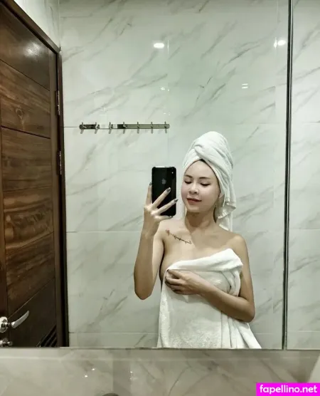 Nguyen Ha Linh OnlyFans Thumbnail #hs7ajzs5E1