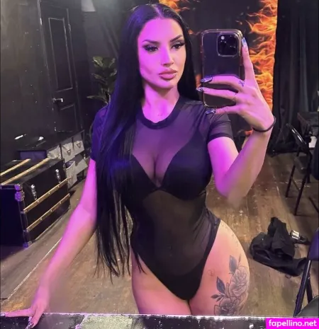 Ngx OnlyFans Thumbnail #zKV4mPOWEa