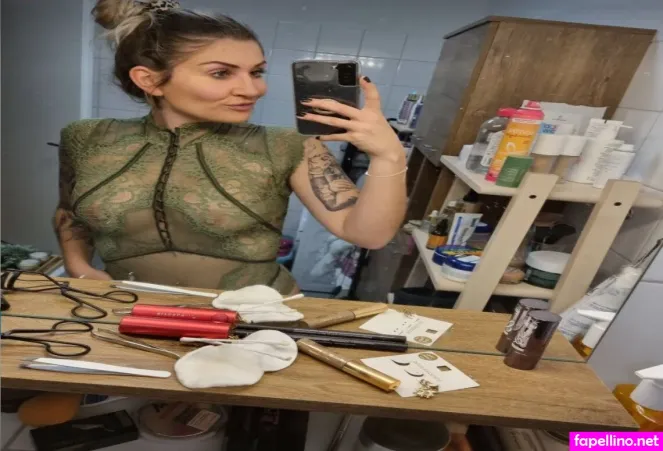 Ni C Ie OnlyFans Thumbnail #4UIQGAeiRB