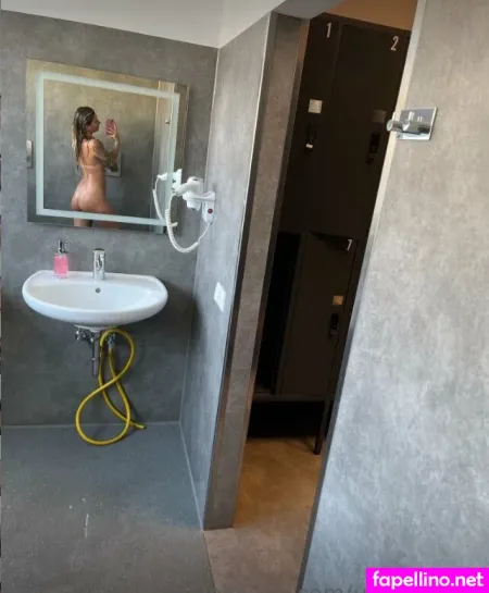 Ni C Ie OnlyFans Thumbnail #mUhYooW1Vw