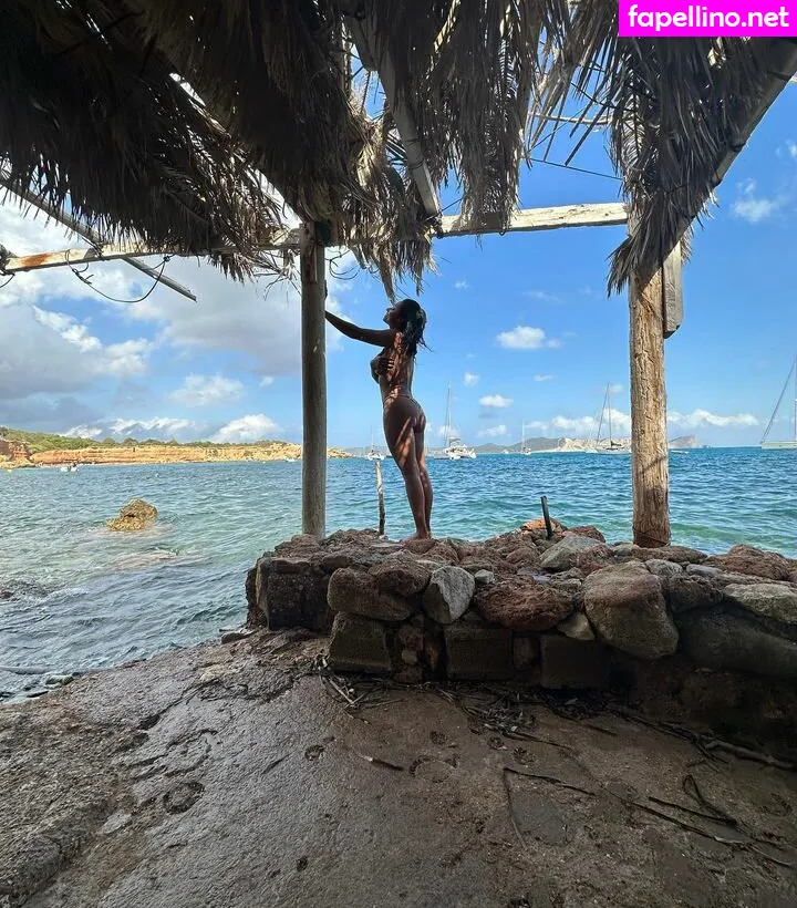 mmmaaarrryyyyyy, niacorreia Nude Leaked OnlyFans Photo #BjFQwv1php