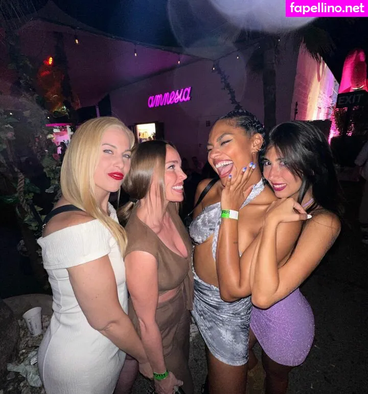 mmmaaarrryyyyyy, niacorreia Nude Leaked OnlyFans Photo #gQPiBlcXWN