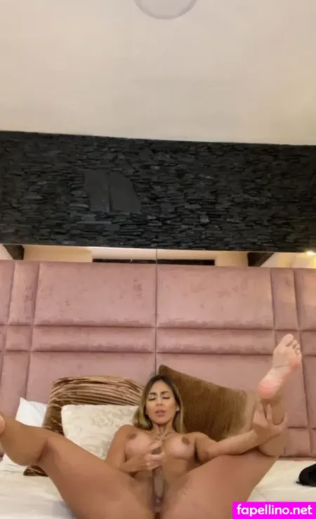 Nia Cruz OnlyFans Thumbnail #dD6mPga6J6