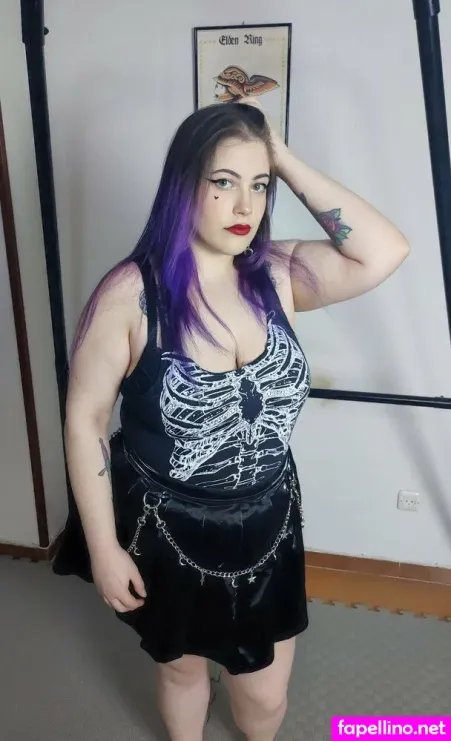 Nia Hiedra OnlyFans Thumbnail #aHxS3YR455