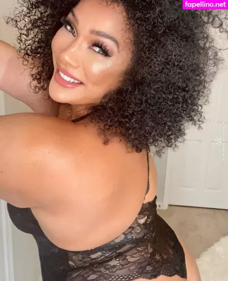 Nia Jax OnlyFans Thumbnail #ZEkmnaFqVp