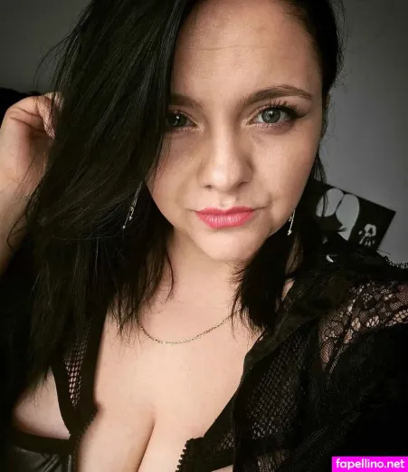 Nia Noir OnlyFans Thumbnail #SwjYvppWv0