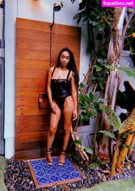 Nia Simone OnlyFans Thumbnail #8uXQR82H7L