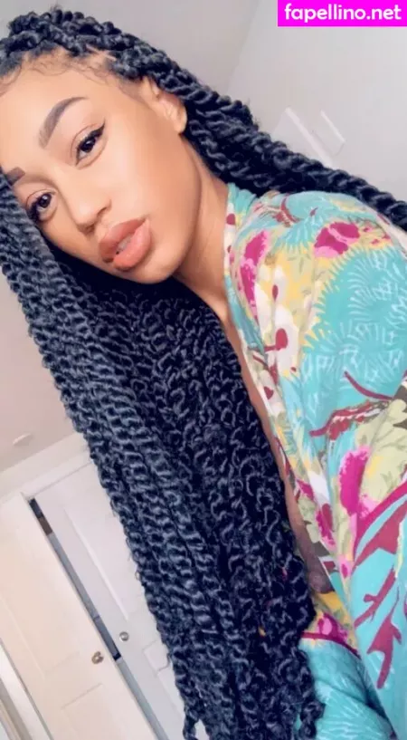 Nia Simone OnlyFans Thumbnail #DmPiLbHFWF