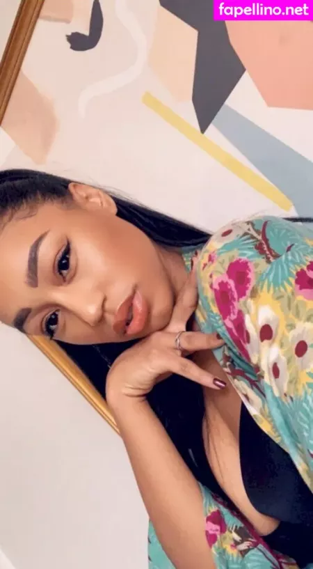 Nia Simone OnlyFans Thumbnail #WeD7yTY1Vu