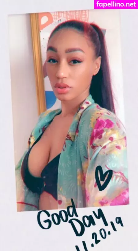 Nia Simone OnlyFans Thumbnail #fhMxMjj3cy