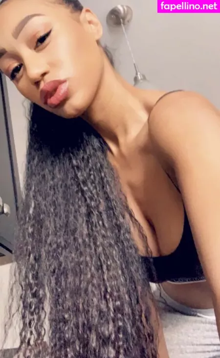 Nia Simone OnlyFans Thumbnail #hOmhTOGNe5