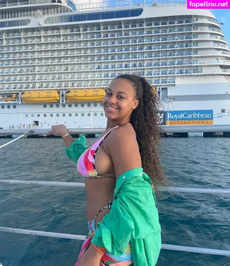 Nia Sioux OnlyFans Thumbnail #FyMndhBsB0