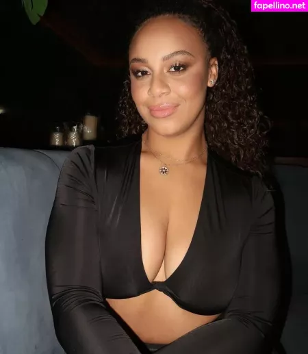 Nia Sioux OnlyFans Thumbnail #obymuSxKGn