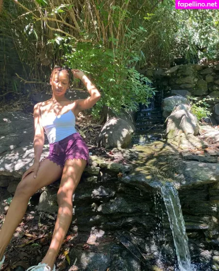 Niaaliyah OnlyFans Thumbnail #M5dH1w3Fk3