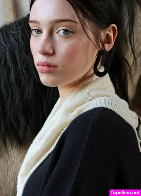 Niamh Mccormack OnlyFans Thumbnail #0zC7iKdFHX