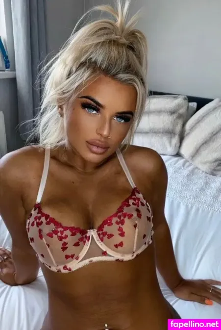 Niamh O Reilly OnlyFans Thumbnail #4xAB9RKEOO