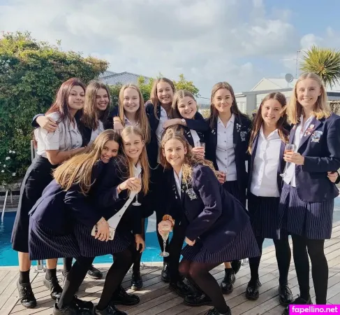 Niamh O Reilly OnlyFans Thumbnail #TfbHE0whoT