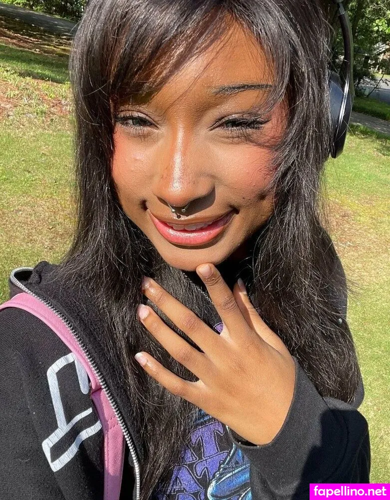 niani.bx Nude Leaked OnlyFans Photo #4J6uzEQQl8