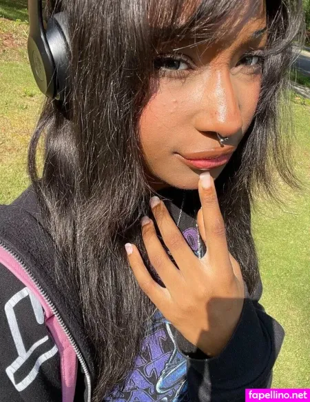 Niani Bx OnlyFans Thumbnail #ndz7L75G5L