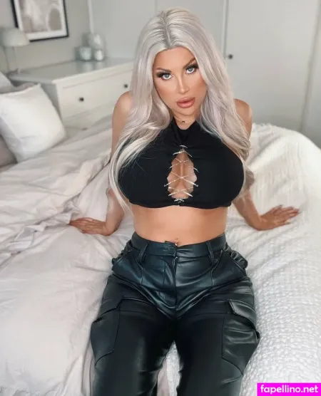 Nicci Azzy 1 OnlyFans Thumbnail #5percC7LEK