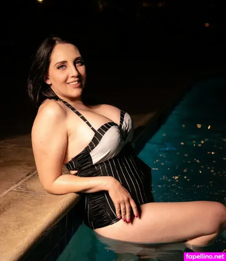 Nickeyhuntsman 1 OnlyFans Thumbnail #uCCVjDgAIZ