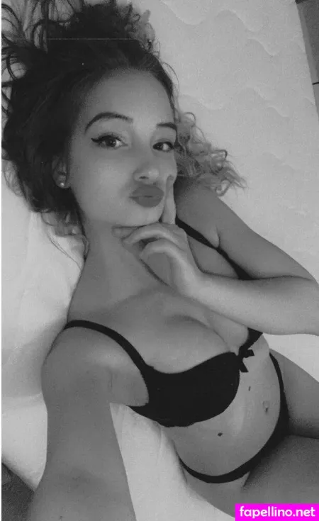 Nicki Anna Main Profile Photo