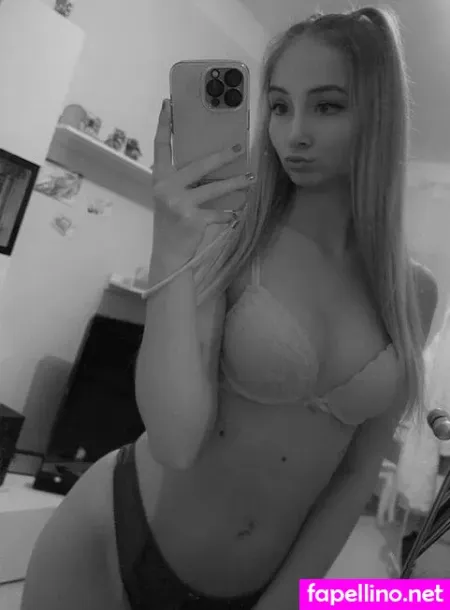 Nicki Anna OnlyFans Thumbnail #lzyni5oqQj