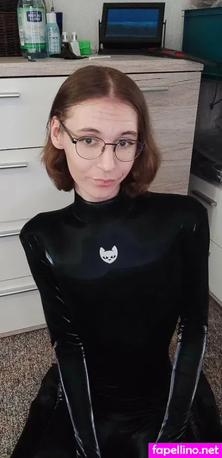 Nicki Fox OnlyFans Thumbnail #HmFEMT8Dgo