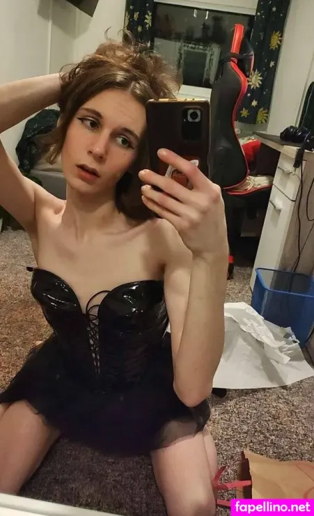 Nicki Fox OnlyFans Thumbnail #TZc9gZjnXY