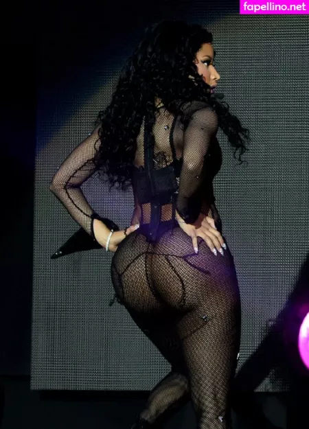 Nicki Minaj OnlyFans Thumbnail #KuqSsVvSns