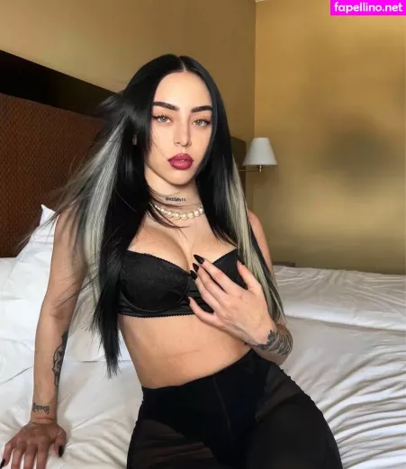 Nicki Nicole OnlyFans Thumbnail #DLxtbTTkKz