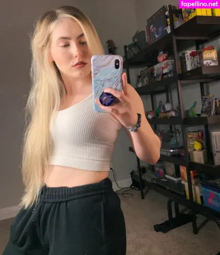 Nicki Taylor OnlyFans Thumbnail #ZzGPKXeram