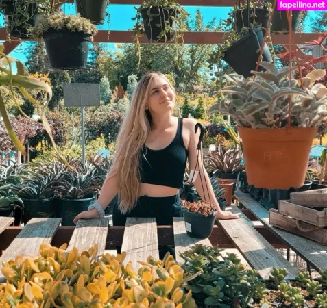 Nicki Taylor OnlyFans Thumbnail #hJdxEK4hpn