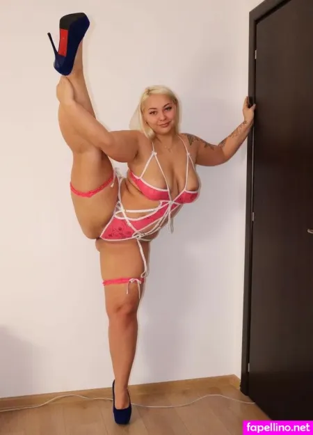 Nicki Thick6 OnlyFans Thumbnail #8KrSBpoU7J