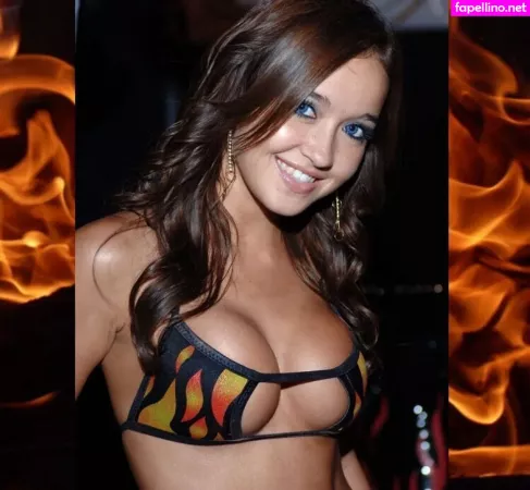 Nickie Lee OnlyFans Thumbnail #9nC5TonTEG