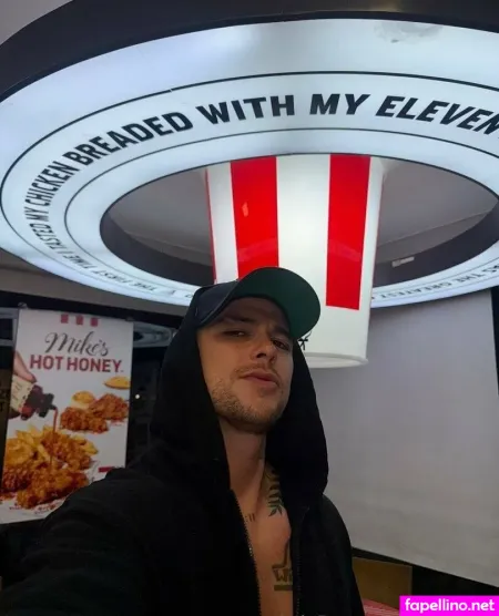 Nickmasc 1 OnlyFans Thumbnail #DyRxlEmJRA